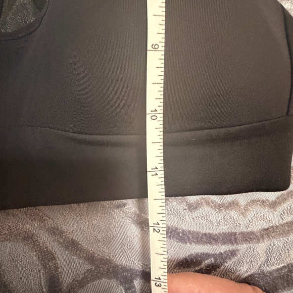 Lululemon Black Racerback Sports Bra Size 6 - Picture 12 of 16